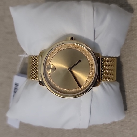 NWT!!! Gold Ladies Movado Bold - Picture 4 of 11